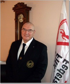2009ednm23m1m_214.jpg